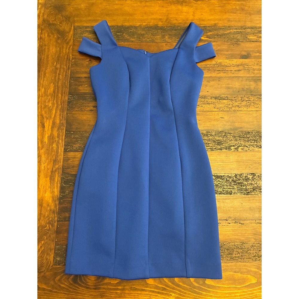 Calvin Klein Dress Sweetheart Neckline Cold Shoulder Sleeves Knee Length Size 4